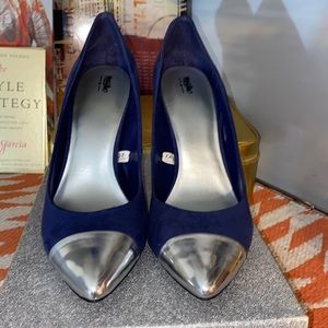 Size 11 Navy Silver Cap toe Pumps
